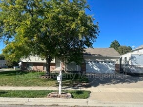 898 W 1025 N in Clinton, UT - Building Photo - Building Photo