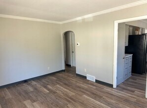 409 E Bismark Rd in Grand Island, NE - Building Photo - Building Photo