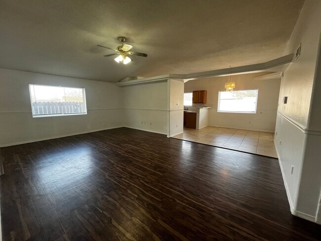 501 Lassen Ct SE in Albuquerque, NM - Building Photo - Building Photo