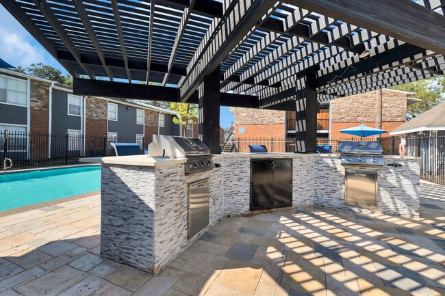 The Establishment at 1800 in Missouri City, TX - Foto de edificio - Building Photo