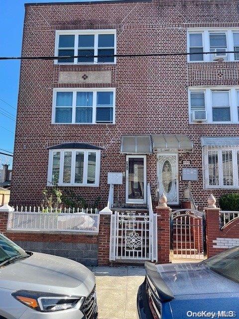 497 E 34th St in Brooklyn, NY - Building Photo