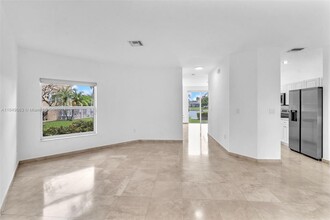 773 NW 170th Ter in Pembroke Pines, FL - Building Photo - Building Photo