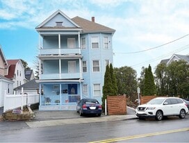 109 Ferry St, Unit 3 in Lawrence, MA - Building Photo