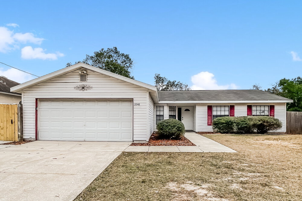 13348 Linden Dr in Spring Hill, FL - Building Photo