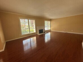 245 Mockingbird Cir in Santa Rosa, CA - Building Photo - Building Photo