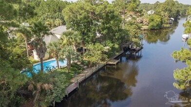 1611 Luzon Ln in Gulf Breeze, FL - Building Photo - Building Photo