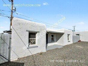 214 W District St in Tucson, AZ - Foto de edificio - Building Photo