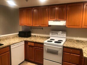 735 Walnut St in Philadelphia, PA - Building Photo - Building Photo