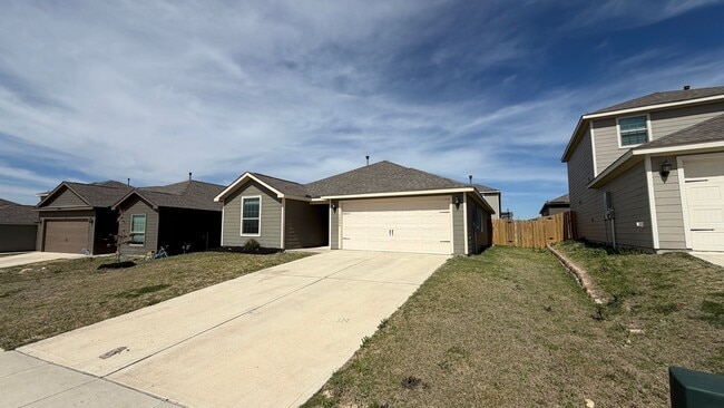 13804 Musselshell Dr in Ponder, TX - Building Photo - Building Photo