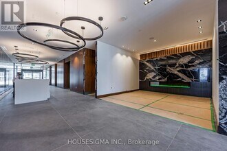 7895 Jane St in Vaughan, ON - Building Photo - Building Photo