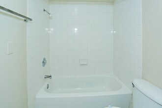 Aspen Meadows in Las Vegas, NV - Building Photo - Interior Photo