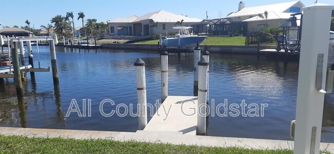 607 Vía Tripoli in Punta Gorda, FL - Building Photo - Building Photo