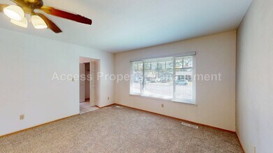 3355 San Fernando Ct in Merced, CA - Building Photo - Building Photo