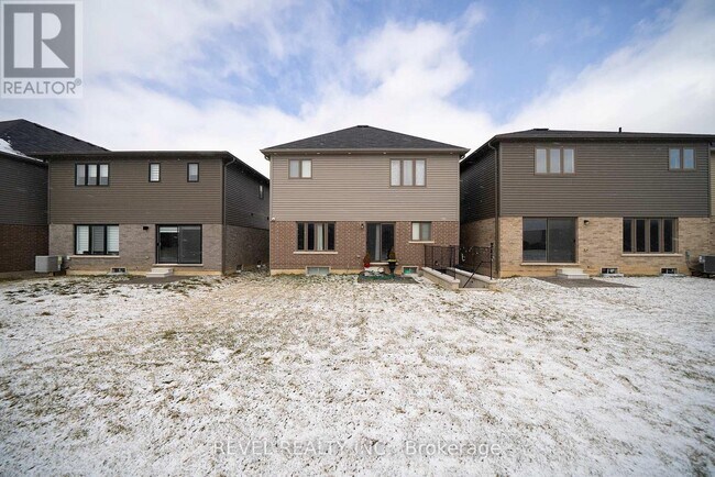 31 Mair Ave in Brantford, ON - Building Photo - Building Photo