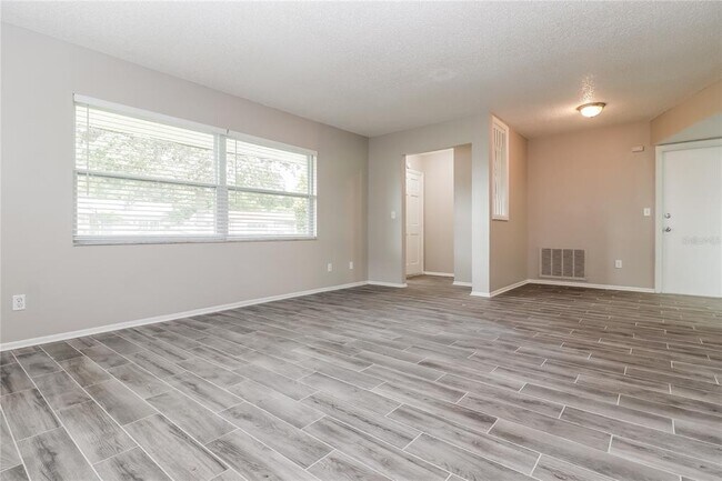 12281 Eldon Dr in Largo, FL - Building Photo - Building Photo