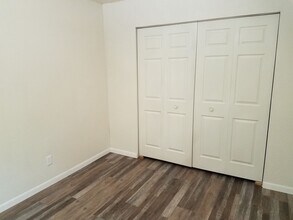 1745 La Cres St in La crosse, WI - Building Photo - Building Photo