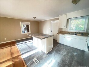 1025 N Hill Rd in Fayetteville, NC - Building Photo - Building Photo