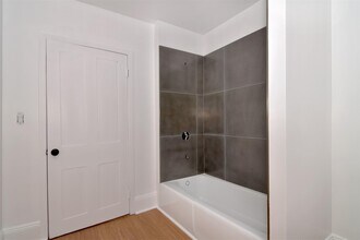 9 N Buckhout St in Irvington, NY - Building Photo - Building Photo