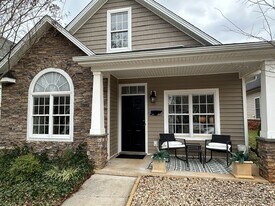 521 Capstone Dr in Lynchburg, VA - Building Photo