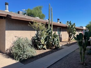253 W Lee St in Tucson, AZ - Foto de edificio - Building Photo