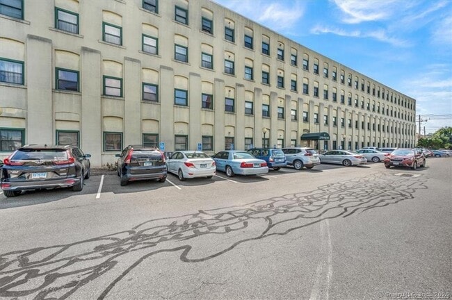 438 Judd Square in Wallingford, CT - Foto de edificio - Building Photo