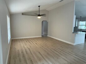 23811 Sunset View in Sorrento, FL - Building Photo