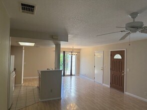 830 Grouse Dr in Redding, CA - Building Photo - Building Photo