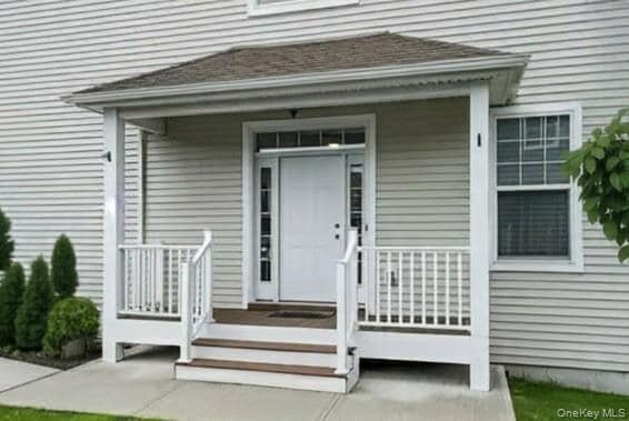 72 Magnolia Pk Rd in Middletown, NY - Foto de edificio - Building Photo