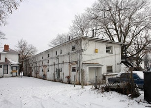 2003 W Broad St in Columbus, OH - Building Photo - Building Photo