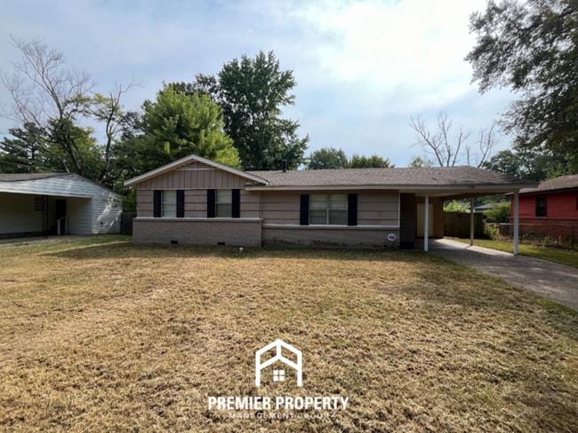 property at 5580 Lochinvar Rd