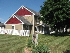 Bridge Run Townhomes in Cannon Falls, MN - Building Photo