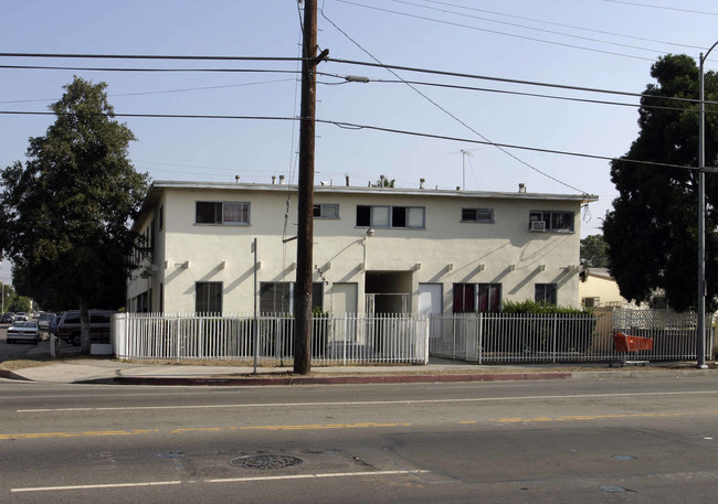 11759 Vanowen St in North Hollywood, CA - Building Photo - Building Photo