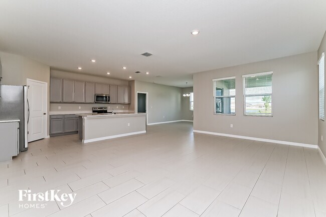 11836 Clare Hill Ave in Riverview, FL - Foto de edificio - Building Photo
