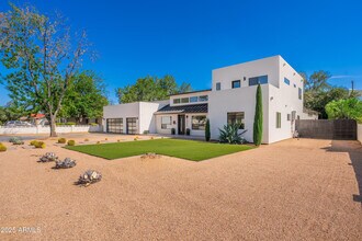 4421 E Earll Dr in Phoenix, AZ - Building Photo - Building Photo