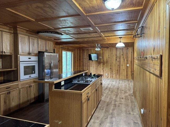 6530 NC-33 in Grimesland, NC - Building Photo - Building Photo