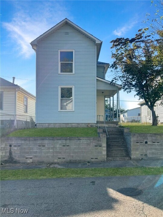 521 Spangler Dr in Zanesville, OH - Building Photo
