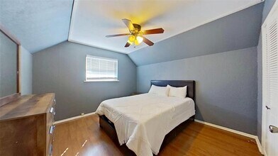 1115 Woodbrook St in Arlington, TX - Building Photo - Building Photo