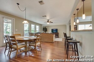 2910 Dusseldorf in San Antonio, TX - Foto de edificio - Building Photo