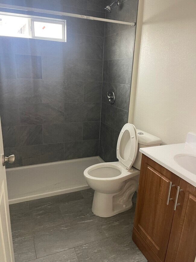 13260 Deming Ave in Downey, CA - Building Photo - Building Photo
