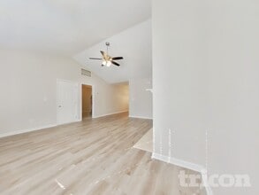 177 Whetstone Way in Villa Rica, GA - Foto de edificio - Building Photo