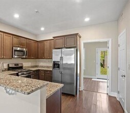 1974 Midyette Rd, Unit 1211 in Tallahassee, FL - Building Photo - Building Photo