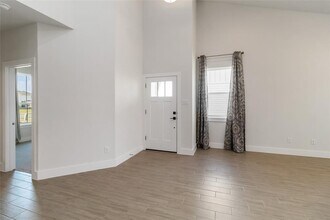 220 Mirabeau Way in Liberty Hill, TX - Building Photo - Building Photo