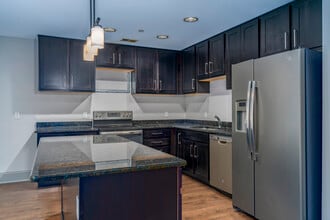 Elliott Building in Detroit, MI - Foto de edificio - Interior Photo