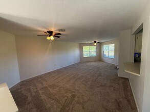 9084 SW 192nd Court Rd in Dunnellon, FL - Building Photo - Building Photo