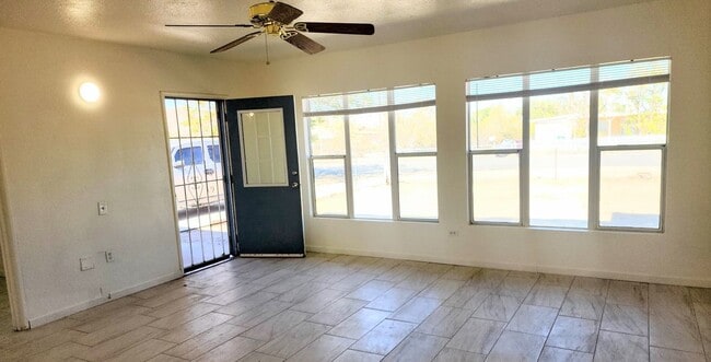 7064 Tamarisk Ave in Yucca Valley, CA - Building Photo - Building Photo