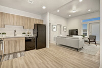 Parkway Apartments in Garden City, ID - Foto de edificio - Building Photo