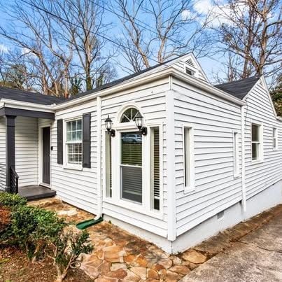 property at 1380 Westmont Rd SW