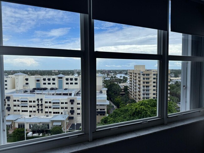 1340 S Ocean Blvd, Unit 1109 in Pompano Beach, FL - Foto de edificio - Building Photo