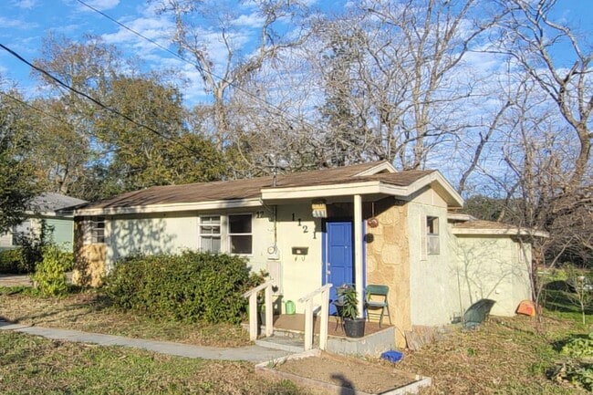 property at 1121 Bennett St