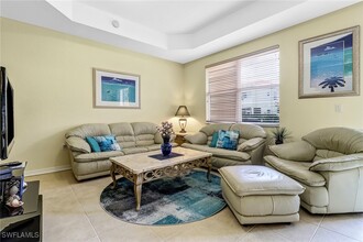 9810 Healthpark Cir in Ft. Myers, FL - Building Photo - Building Photo